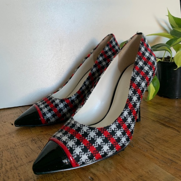 NINE WEST | Houndstooth Tweed Pumps - Picture 1 of 5